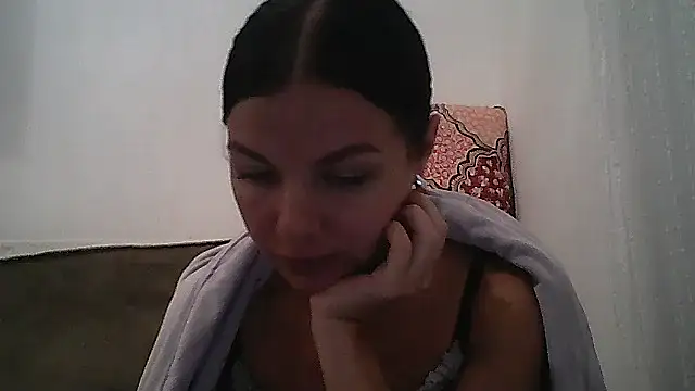 Lorivell online show from 11/02/25, 08:33