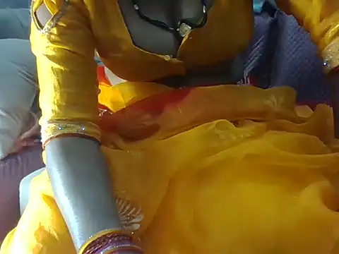 Snapshot of RINA_RANI_0 chatting on 10/27/25, 01:59 RINA RANI 0 online show from 10/27/25, 01:59