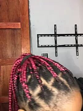 Snapshot of Caramel102004 chatting on 03/18/26, 09:45 Caramel102004 online show from 03/18/26, 09:45