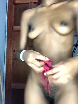 Snapshot of Caramel102004 chatting on 03/20/26, 10:03 Caramel102004 online show from 03/20/26, 10:03