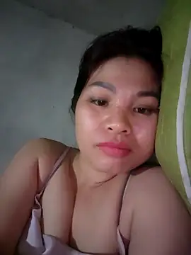 Snapshot of Meoweo_23 chatting on 10/17/25, 04:59 Meoweo 23 online show from 10/17/25, 04:59