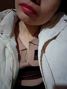 Meoweo 23 online show from 11/20/25, 02:28