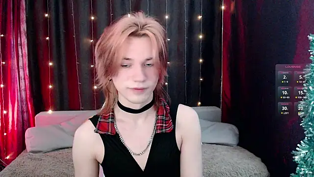 Snapshot of evan_reinhart chatting on 02/12/26, 05:24 evan reinhart online show from 02/12/26, 05:24