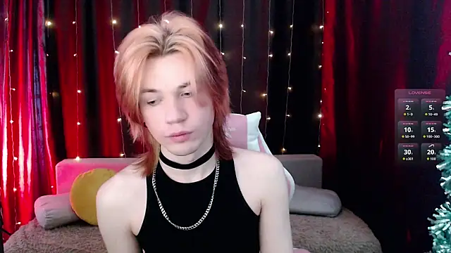 Snapshot of evan_reinhart chatting on 02/14/26, 10:45 evan reinhart online show from 02/14/26, 10:45