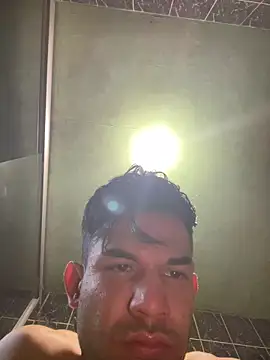 Moisesjrtapia online show from 06/22/26, 04:37