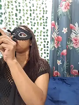 Snapshot of shani_taniya chatting on 01/19/26, 03:27 shani taniya online show from 01/19/26, 03:27