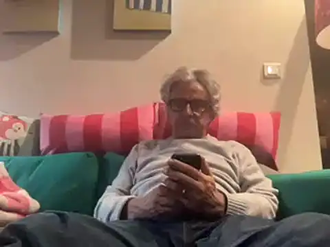 chtentation online show from 09/30/25, 07:30