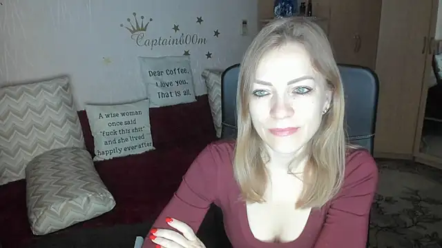 Tiffany Bates online show from 10/10/25, 03:05