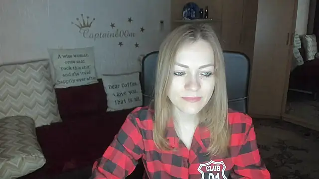 Tiffany Bates online show from 11/08/25, 03:50