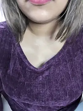 Miss Rose   online show from 11/03/25, 06:20