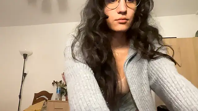 Snapshot of EvaJetty chatting on 11/04/25, 03:44 EvaJetty online show from 11/04/25, 03:44