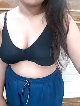 Minakshi 677 online show from 11/18/25, 05:23