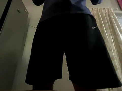 Snapshot of u_will_love_Z chatting on 10/05/25, 09:18 u will love Z online show from 10/05/25, 09:18