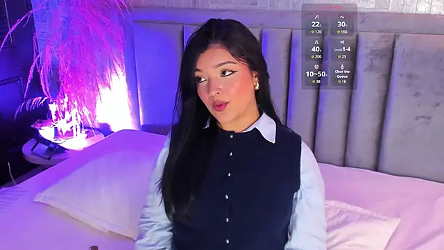 EmmaBlossom online show from 10/08/25, 07:33