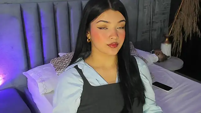 EmmaBlossom online show from 06/12/26, 12:37