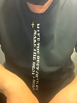 Snapshot of mj-story chatting on 10/26/25, 07:03 mj-story online show from 10/26/25, 07:03