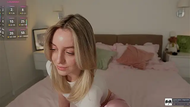 Snapshot of SophieBelll chatting on 02/10/26, 11:36 SophieBelll online show from 02/10/26, 11:36