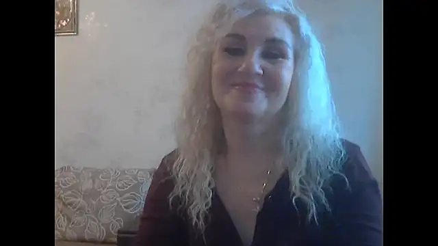 Snapshot of LadySexyBlond chatting on 01/07/26, 06:49 LadySexyBlond online show from 01/07/26, 06:49