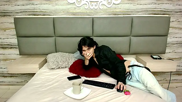 Lovers 21 online show from 11/09/25, 01:04