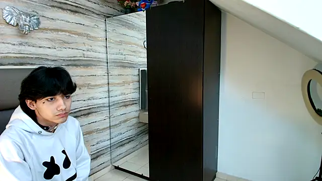 Lovers 21 online show from 11/25/25, 01:38