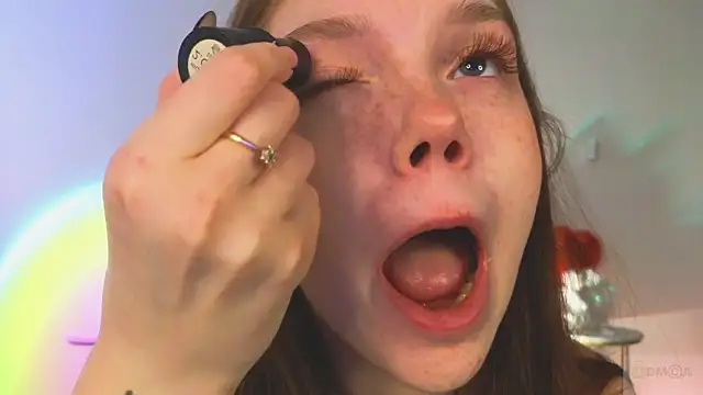 Nicole Broown  online show from 03/05/26, 09:22