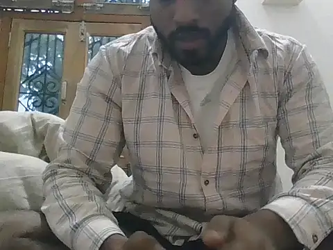 Raw12499 online show from 12/18/25, 03:01