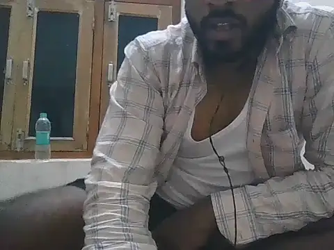 Raw12499 online show from 12/18/25, 04:57