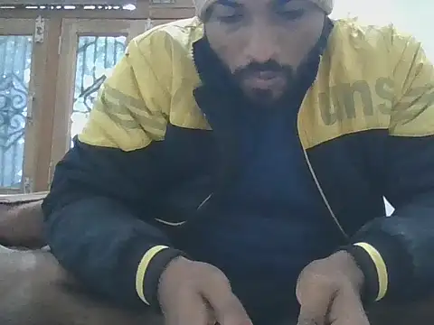 Raw12499 online show from 12/21/25, 03:46