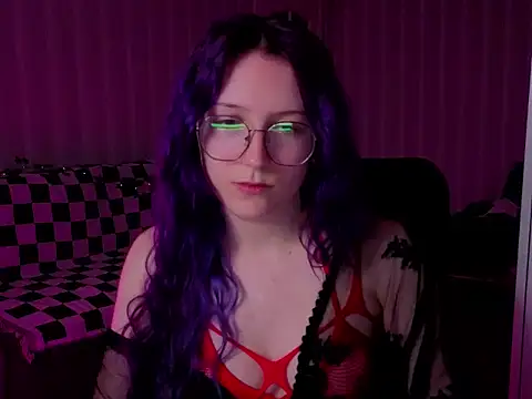 Snapshot of violet-siren-x chatting on 05/28/26, 05:54 violet-siren-x online show from 05/28/26, 05:54