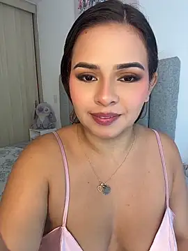 Snapshot of itsdanividarte chatting on 05/13/26, 12:41 itsdanividarte online show from 05/13/26, 12:41
