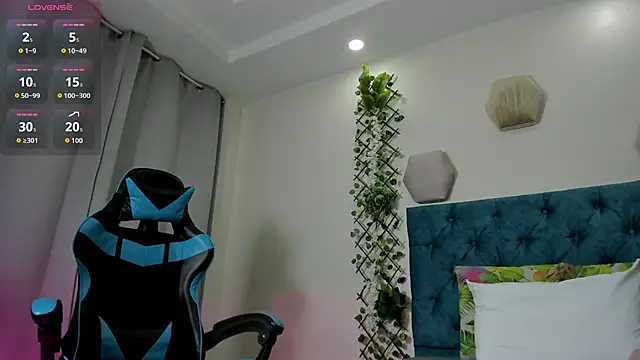 violett  rousee online show from 10/07/25, 02:14