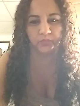 MEYBELLATINA online show from 10/02/25, 07:54