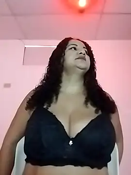 MEYBELLATINA online show from 10/04/25, 08:18