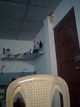 Snapshot of MEYBELLATINA chatting on 02/07/26, 10:57 MEYBELLATINA online show from 02/07/26, 10:57