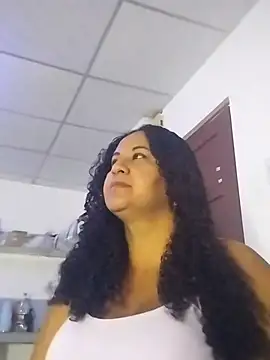 Snapshot of MEYBELLATINA chatting on 03/02/26, 08:37 MEYBELLATINA online show from 03/02/26, 08:37