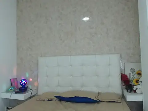 Aaron Foxxx online show from 12/17/25, 09:32