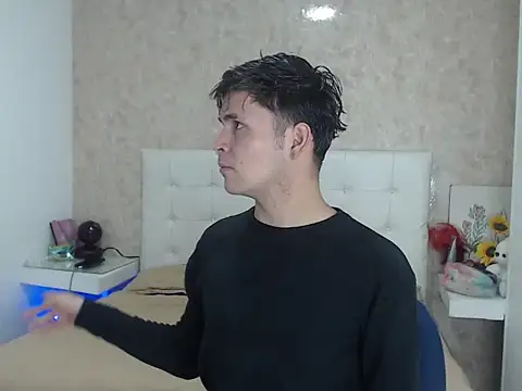 Aaron Foxxx online show from 12/18/25, 08:04