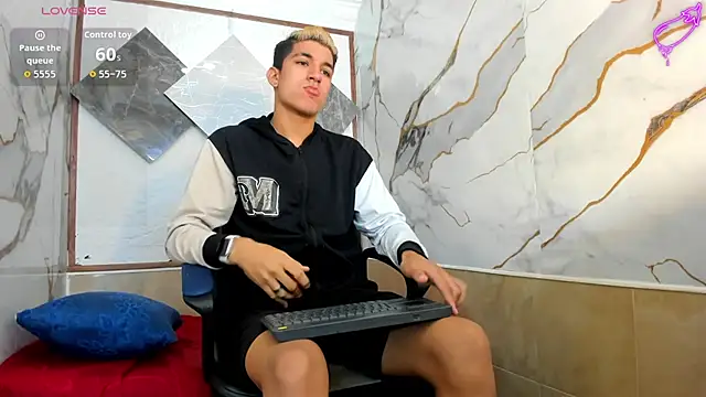 Stiben boy online show from 10/08/25, 07:22