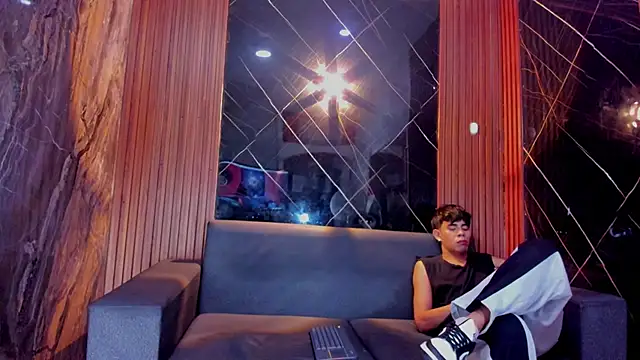 Stiben boy online show from 11/03/25, 04:25