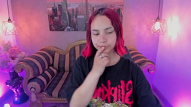 Megane whitte online show from 11/17/25, 08:58