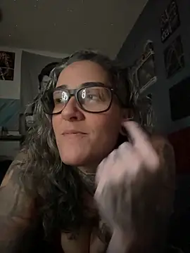 Snapshot of inkdmagz chatting on 10/08/25, 09:07 inkdmagz online show from 10/08/25, 09:07