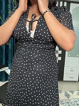 Snapshot of Lisa_afreen chatting on 07/19/26, 07:23 Lisa afreen online show from 07/19/26, 07:23