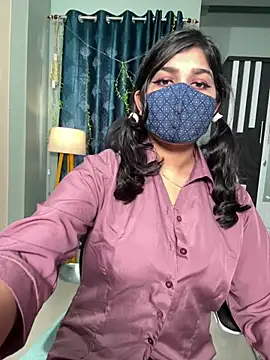 Snapshot of Lisa_afreen chatting on 07/20/26, 11:23 Lisa afreen online show from 07/20/26, 11:23