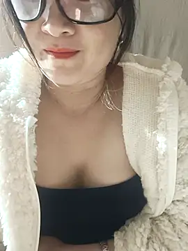 Paul-paul11 online show from 11/28/25, 02:42