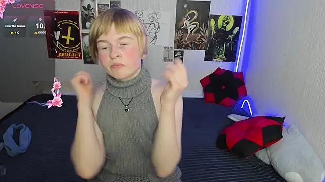 Cattie w  online show from 12/20/25, 01:12