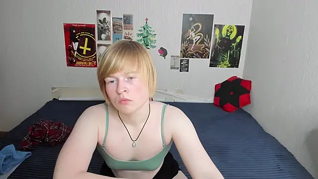 Snapshot of Cattie_w_ chatting on 03/28/26, 01:16 Cattie w online show from 03/28/26, 01:16