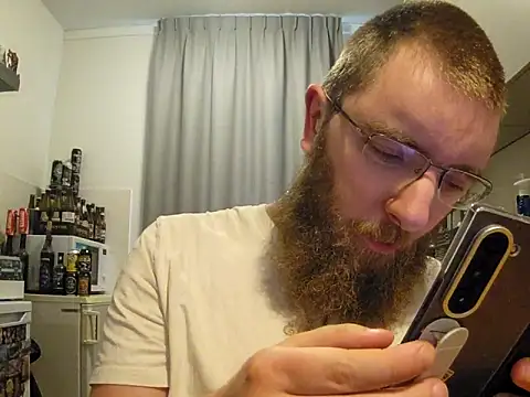 Snapshot of kinderkooriscoel- chatting on 10/02/25, 01:40 kinderkooriscoel- online show from 10/02/25, 01:40