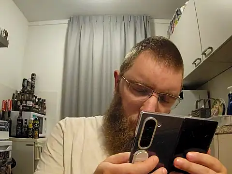 Snapshot of kinderkooriscoel- chatting on 10/03/25, 01:46 kinderkooriscoel- online show from 10/03/25, 01:46