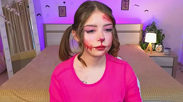  Amelia Shine  online show from 10/24/25, 07:05