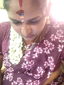 Snapshot of navyasree143 chatting on 04/19/26, 11:09 navyasree143 online show from 04/19/26, 11:09
